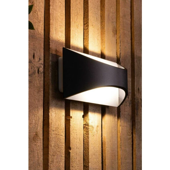BHS Lighting 6W Draco Wall Light For Unisex 4 BHS Lighting 6W Draco Wall Light For Unisex - Image 4