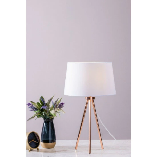BHS Lighting Tristan Tripod Table Lamp For Unisex 4 BHS Lighting Tristan Tripod Table Lamp For Unisex - Image 4