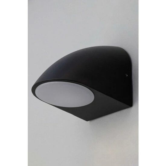 BHS Lighting Pavo Wall Light For Unisex 2 BHS Lighting Pavo Wall Light For Unisex - Image 2