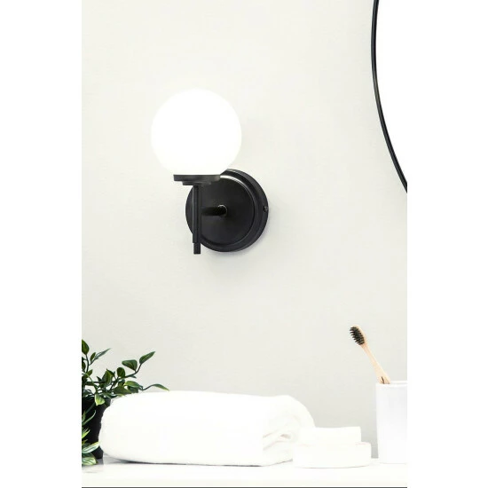 BHS Lighting Douro Wall Light For Unisex 4 BHS Lighting Douro Wall Light For Unisex - Image 4